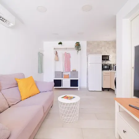 Appartamento Romantico Estudio En La Playa De Pedregalejo By Alterhome